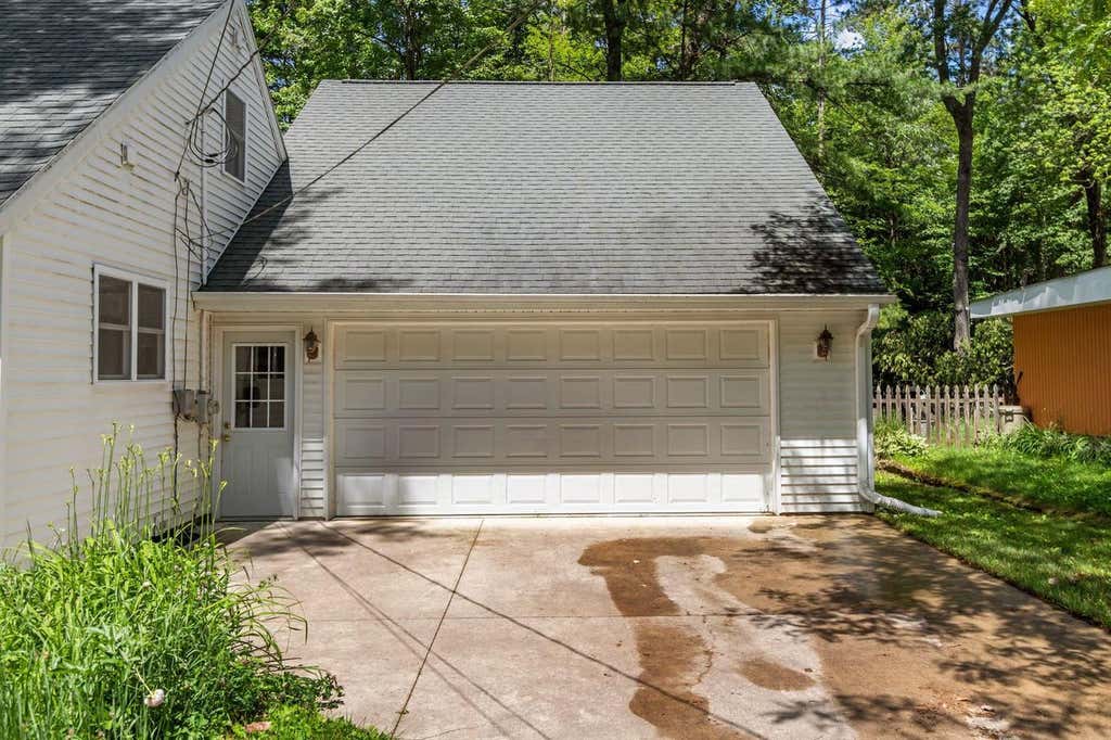 Photo of W8306 Cloverleaf Lake ROAD, Clintonville, WI 54929 (MLS # 50327561)