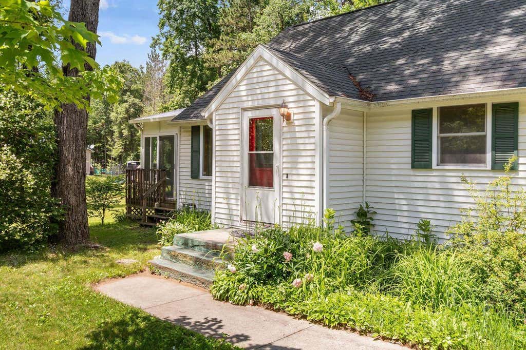 Photo of W8306 Cloverleaf Lake ROAD, Clintonville, WI 54929 (MLS # 50327561)