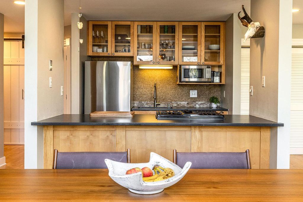 Photo of 224 W Vine STREET #201, Milwaukee, WI 53212 (MLS # 1948069)