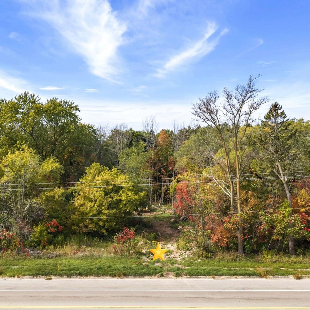Photo of 5726 Cth Pp, Greenleaf, WI 54126 (MLS # 50333688)