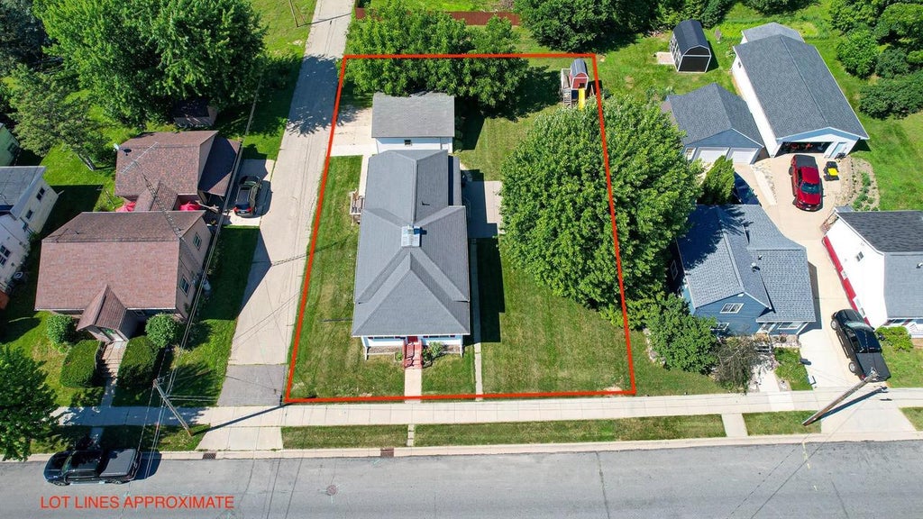 Photo of 607 W Jackson STREET, Tomah, WI 54660 (MLS # 2028072)