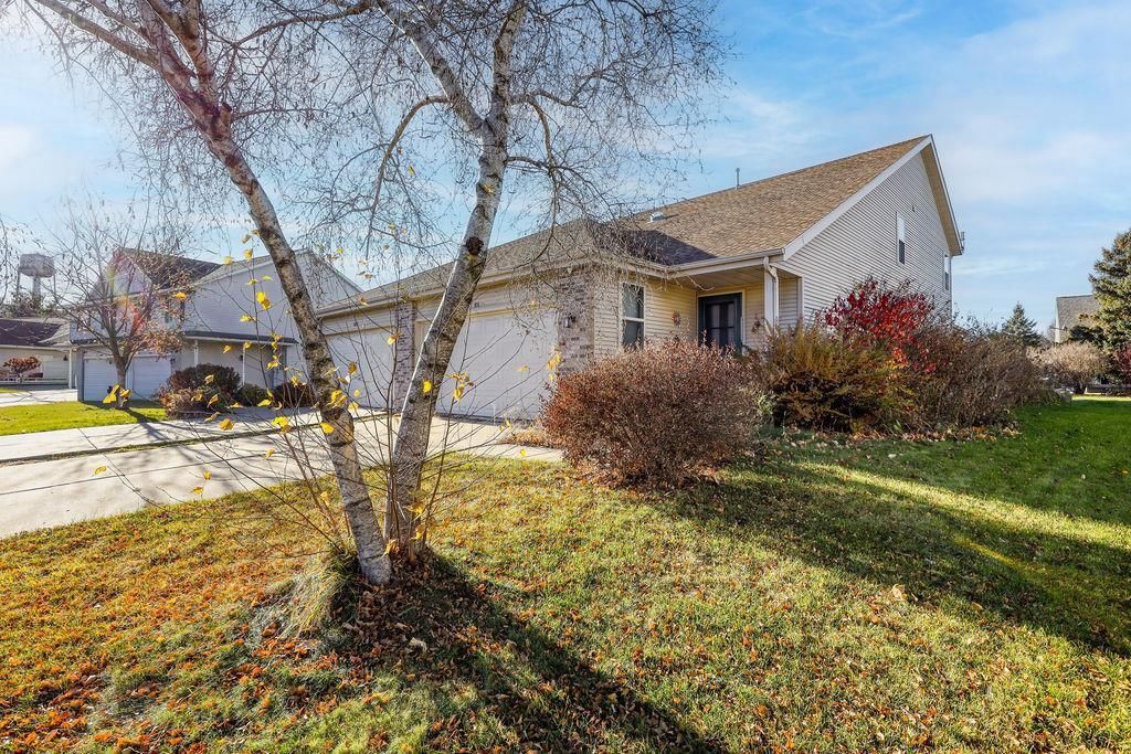 Photo of 1068 Fitness RUN, Sun Prairie, WI 53590 (MLS # 2012762)