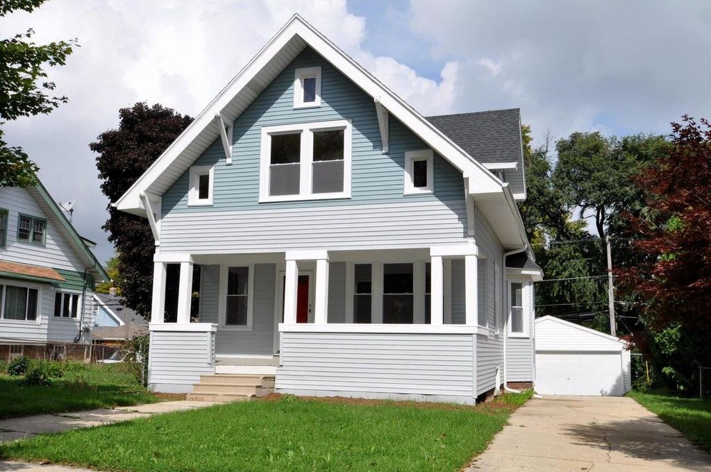 Photo of 3758 E Van Norman AVENUE, Cudahy, WI 53110 (MLS # 1939877)
