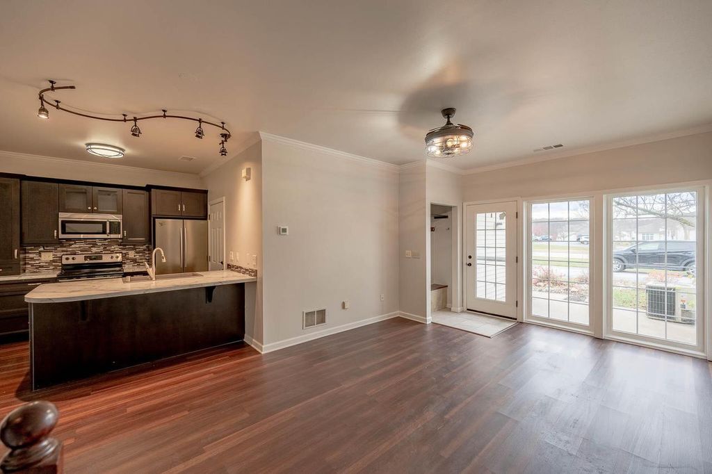 Photo of 2415 Fox River PARKWAY #E, Waukesha, WI 53189 (MLS # 1943766)