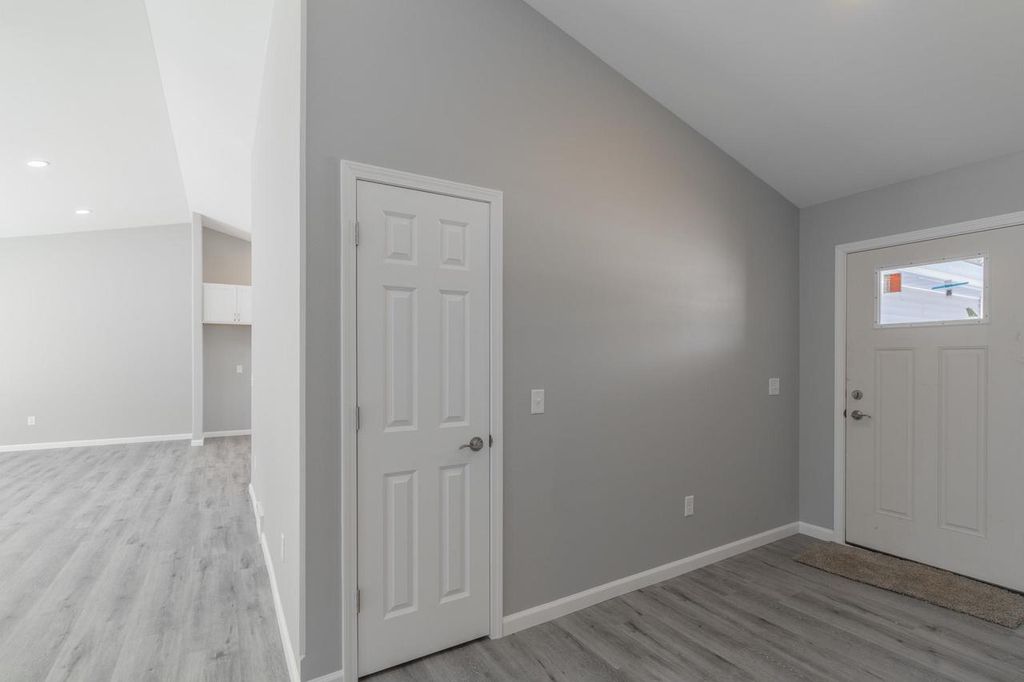 Photo of 172 Evelyn COURT, Stevens Point, WI 54482 (MLS # 22600253)