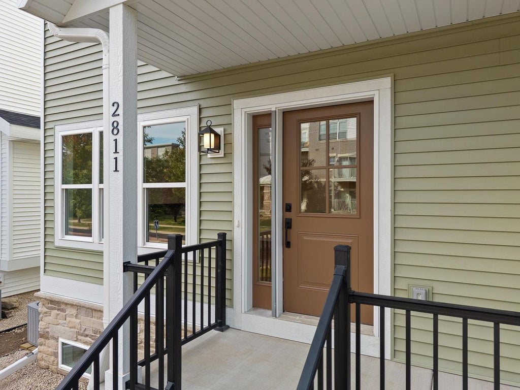 Photo of 2811 Crinkle Root DRIVE, Fitchburg, WI 53711 (MLS # 2029242)