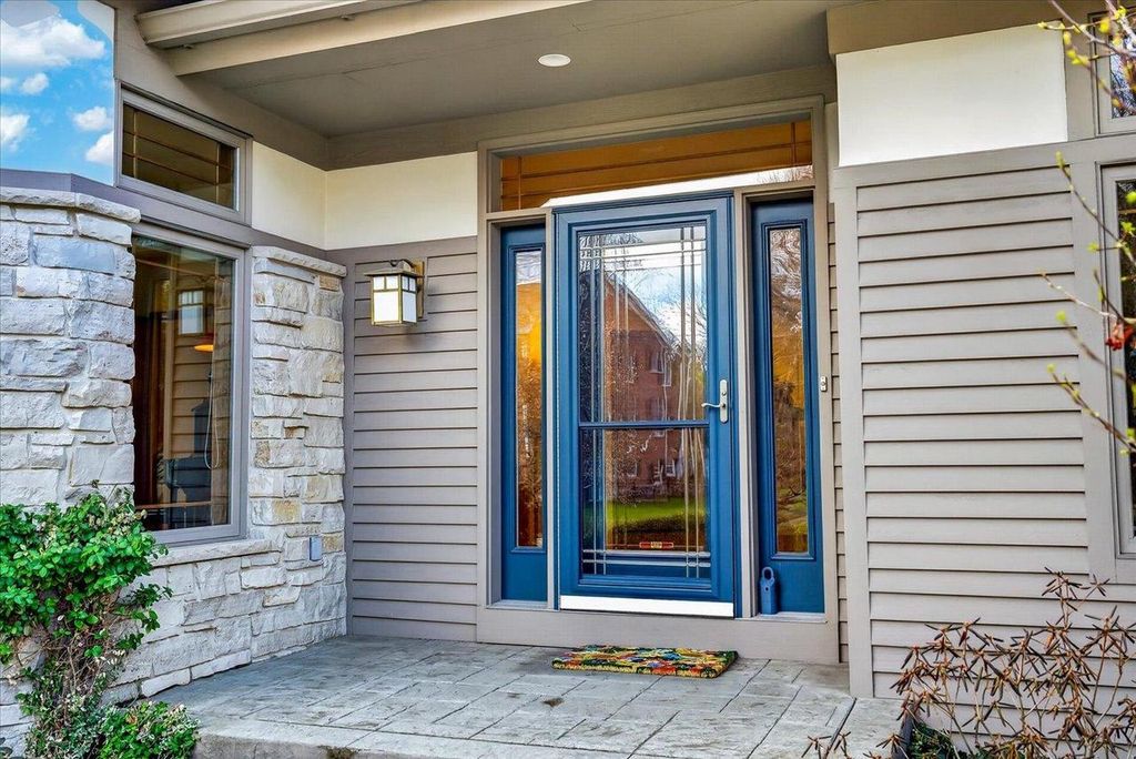 Photo of 38 Hawk Feather CIRCLE, Madison, WI 53717 (MLS # 2018881)