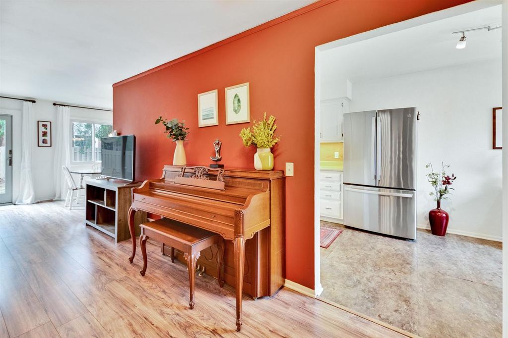 Photo of 3512 Valley Ridge ROAD, Middleton, WI 53562 (MLS # 2020102)