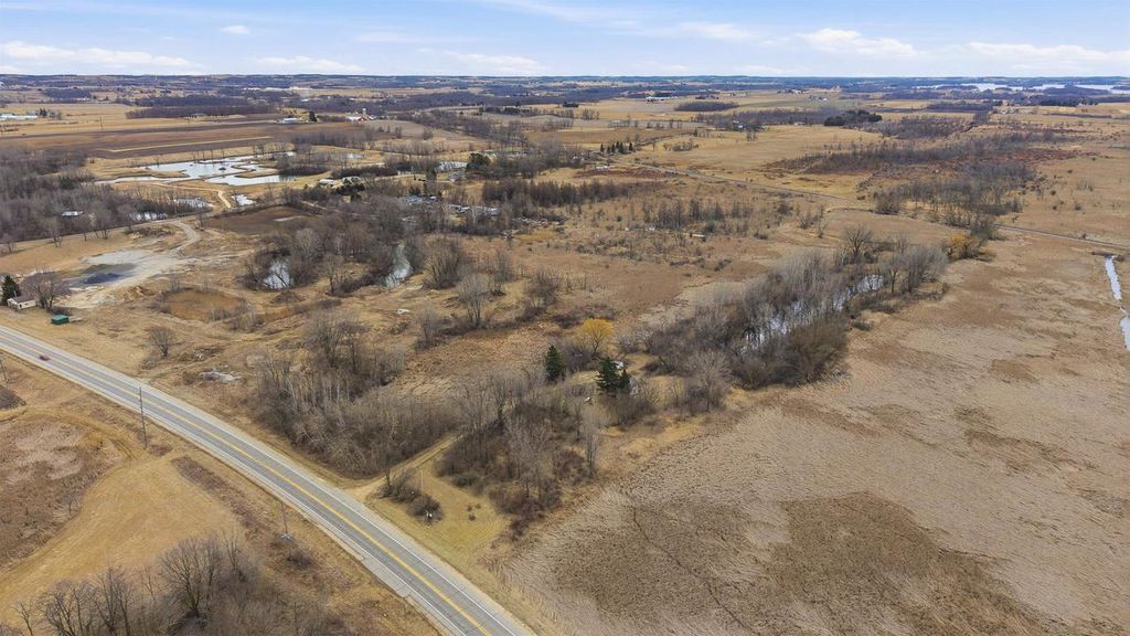 Photo of 4301 W State Road 33 ROAD, Horicon, WI 53032 (MLS # 2018994)