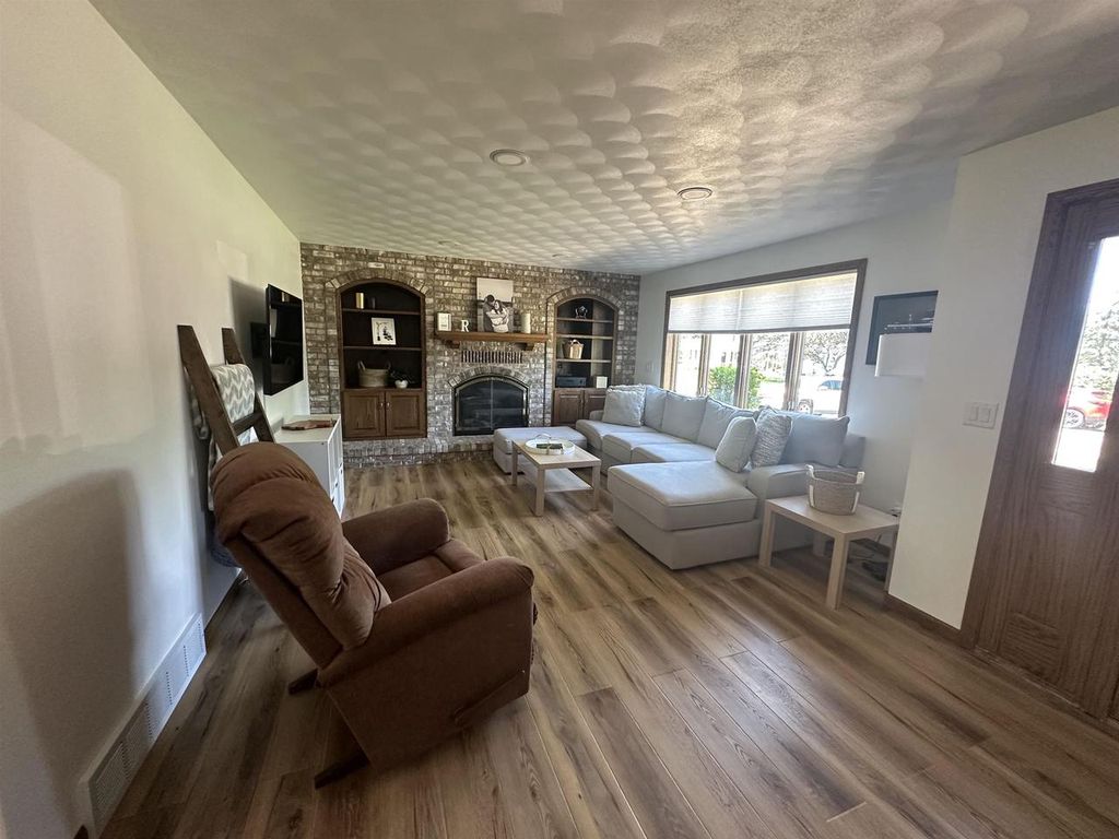 Photo of N9626 Darboy DRIVE, Appleton, WI 54915 (MLS # 50329058)