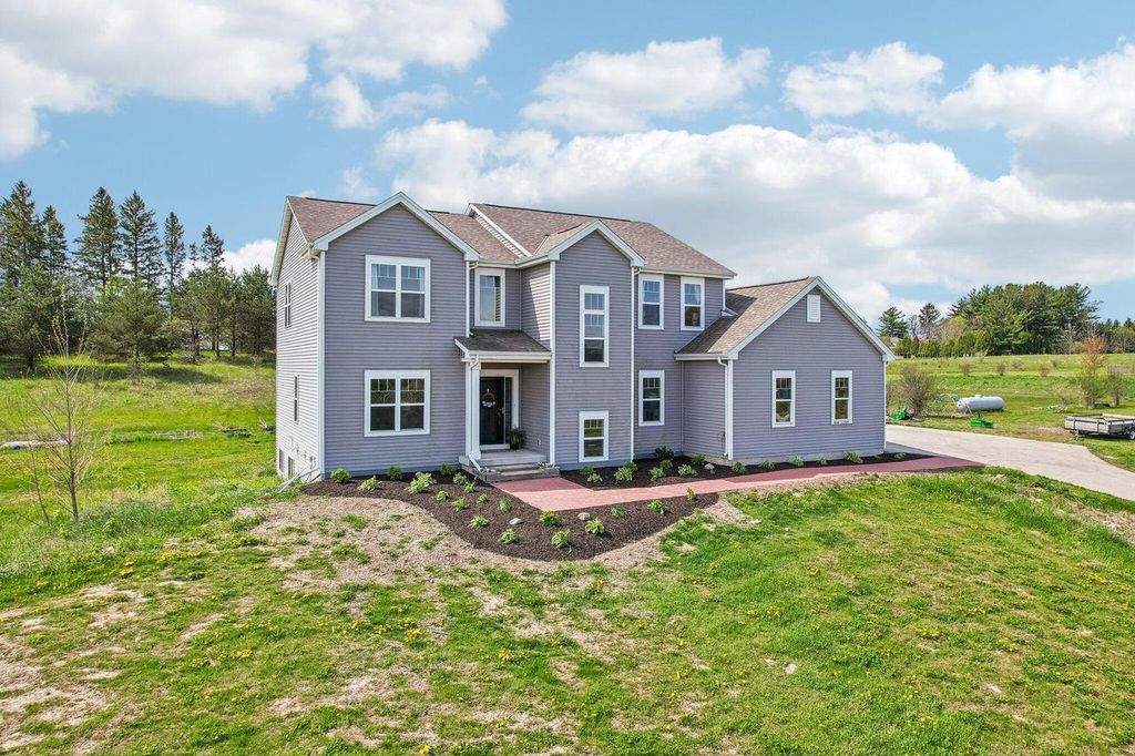 Photo of N140W17335 Cedar LANE, Germantown, WI 53022 (MLS # 1961625)