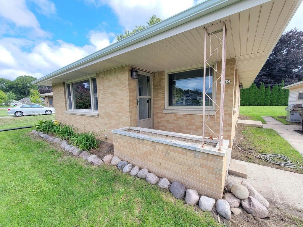 Photo of 5310 S 115th STREET, Hales Corners, WI 53130 (MLS # 1982175)