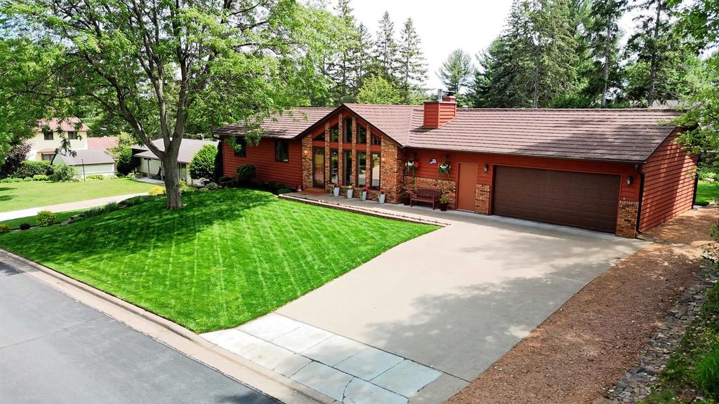 Photo of 3011 Glendale AVENUE, Wausau, WI 54401 (MLS # 22602750)