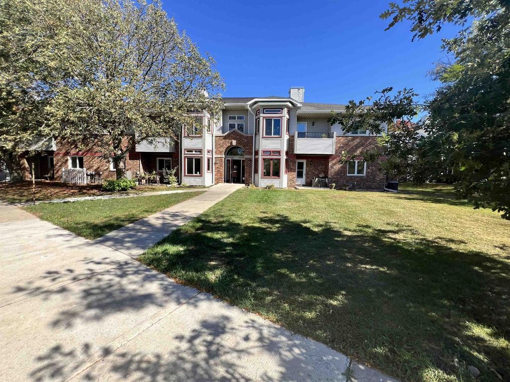 Photo of 2127 Luann LANE #3, Madison, WI 53713 (MLS # 2013388)