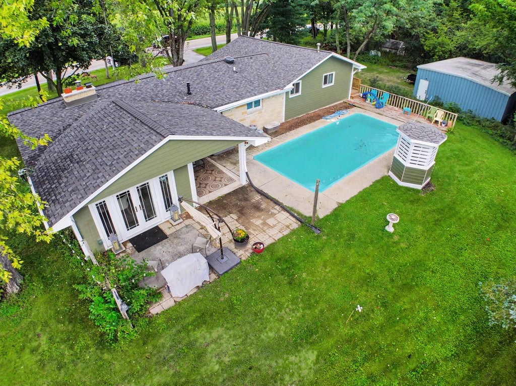Photo of W975 County Road L, East Troy, WI 53120 (MLS # 1979317)