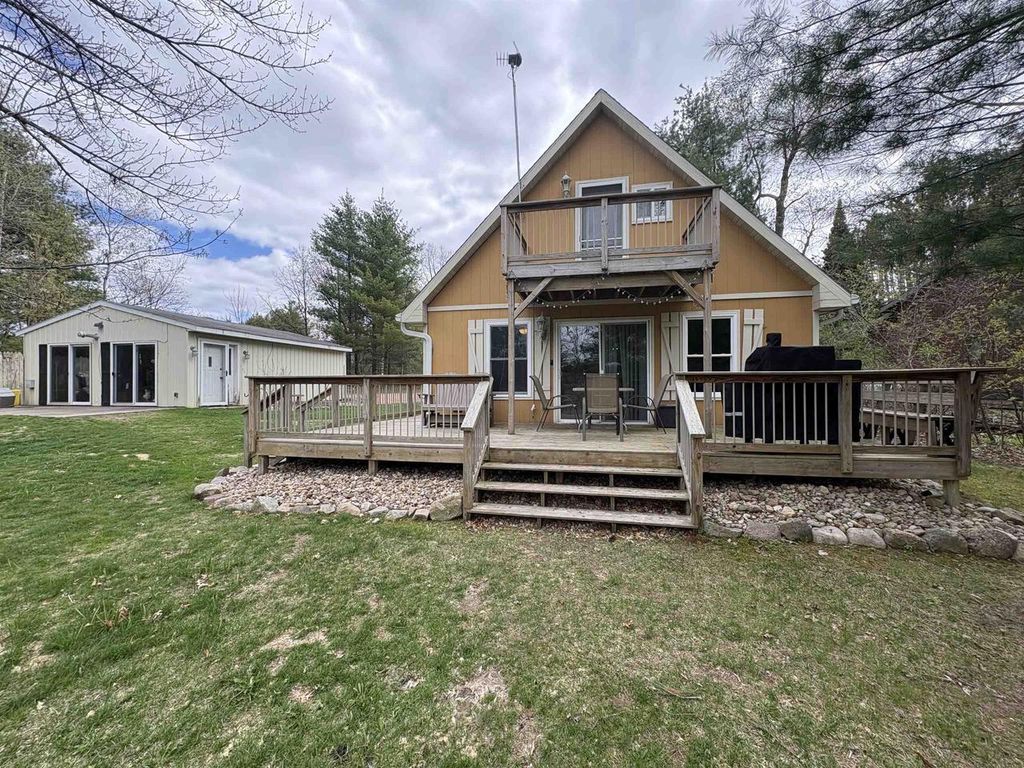 Photo of W11030 Riverside ROAD, Marion, WI 54950 (MLS # 50324891)