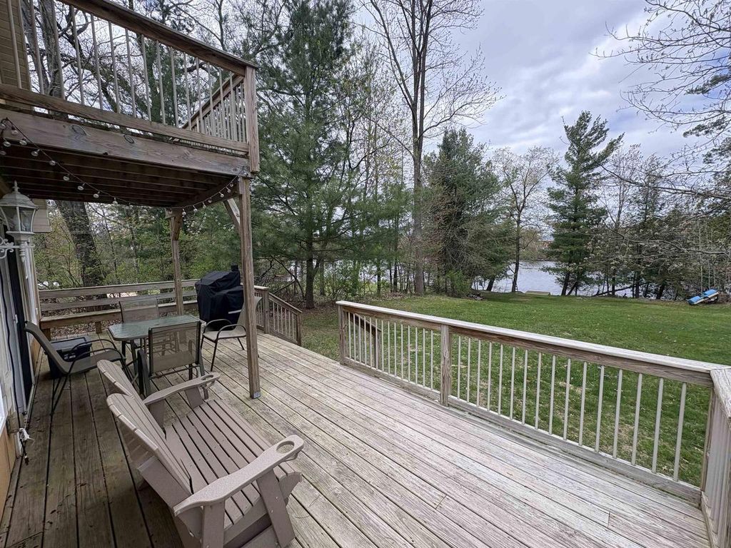 Photo of W11030 Riverside ROAD, Marion, WI 54950 (MLS # 50324891)