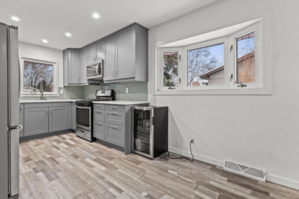 Photo of 5325 W Allerton AVENUE, Milwaukee, WI 53220 (MLS # 1944253)