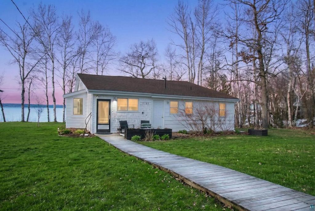 Photo of 4107b Lake Park ROAD, Ashland, WI 54806 (MLS # 6124611)