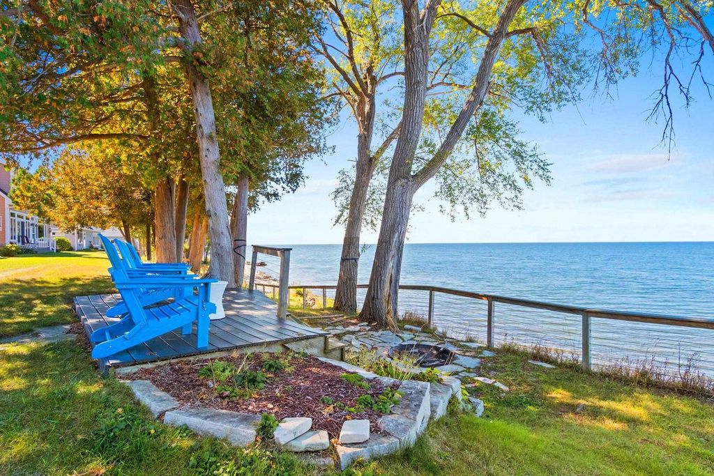 Photo of 9208A Lime Kiln ROAD #A, Sturgeon Bay, WI 54235 (MLS # 50315300)
