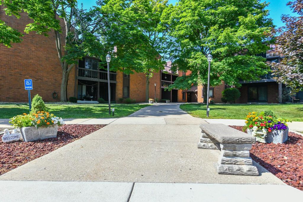 Photo of 4215 N 100th STREET #231, Milwaukee, WI 53222 (MLS # 1946989)