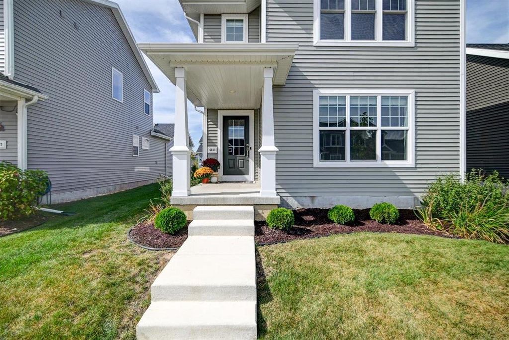 Photo of 6567 Prairie Wood DRIVE, Mcfarland, WI 53558 (MLS # 2009746)