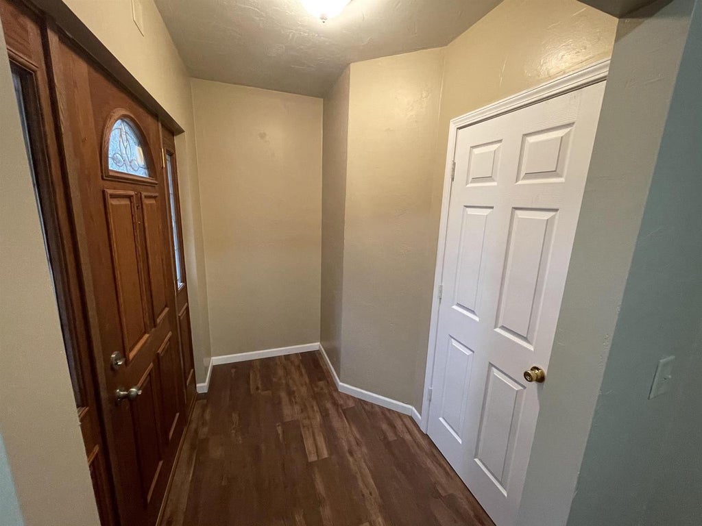 Photo of 1211 E Walnut STREET, Green Bay, WI 54301 (MLS # 50333163)