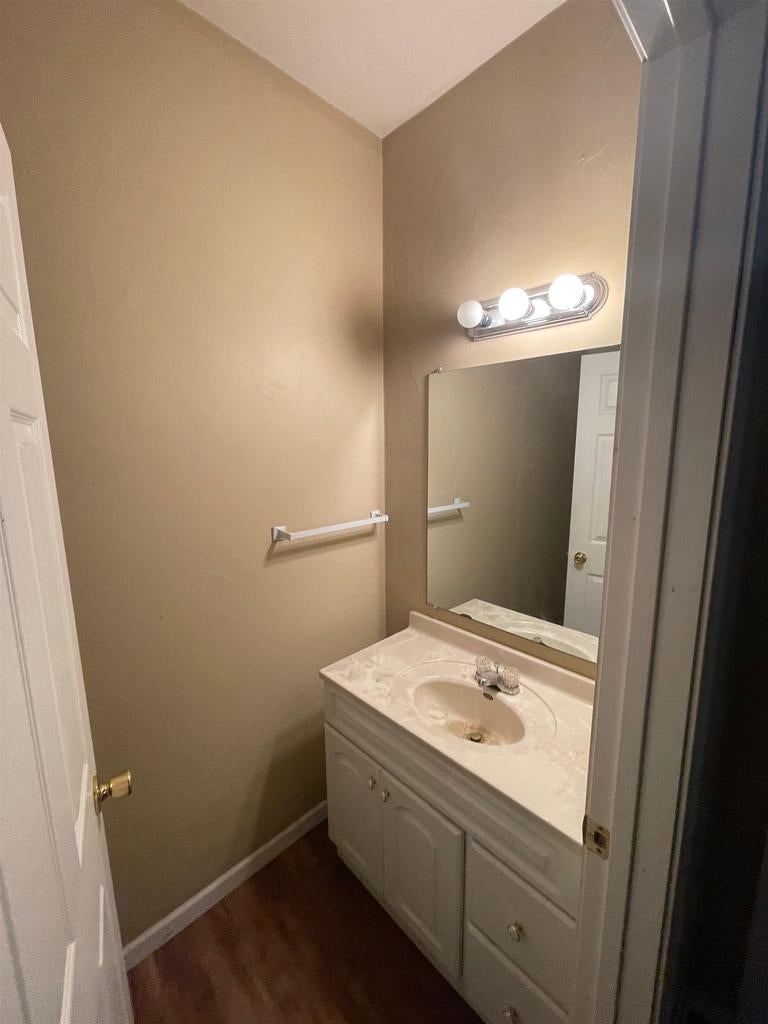 Photo of 1211 E Walnut STREET, Green Bay, WI 54301 (MLS # 50333163)