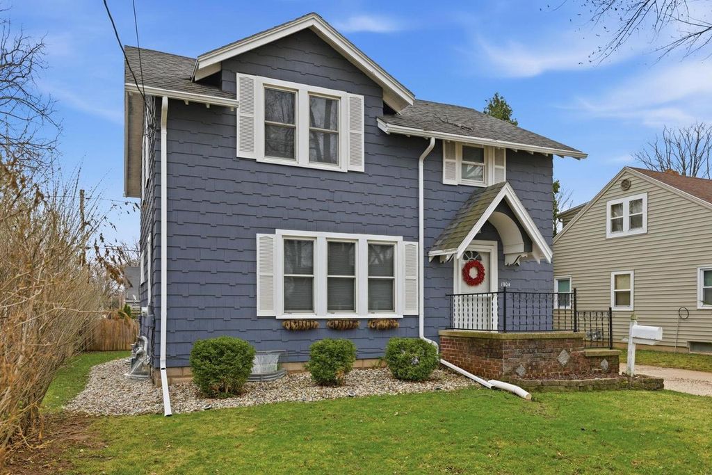 Photo of 1904 N Alvin STREET, Appleton, WI 54911 (MLS # 50323710)