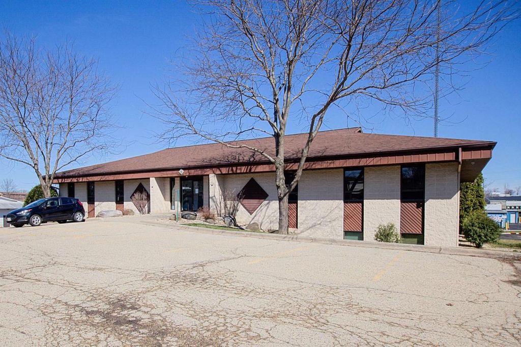 Photo of 14 Ellis Potter COURT, Madison, WI 53711 (MLS # 2023608)