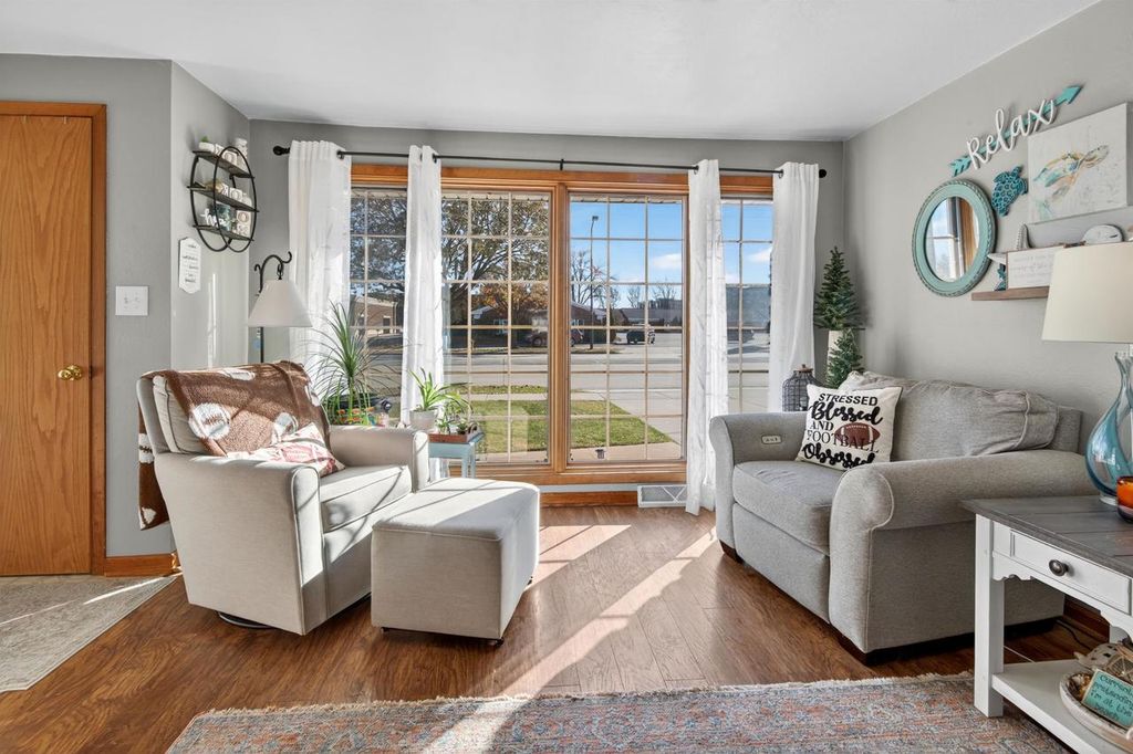 Photo of 2112 S Oneida STREET, Green Bay, WI 54304 (MLS # 50318326)