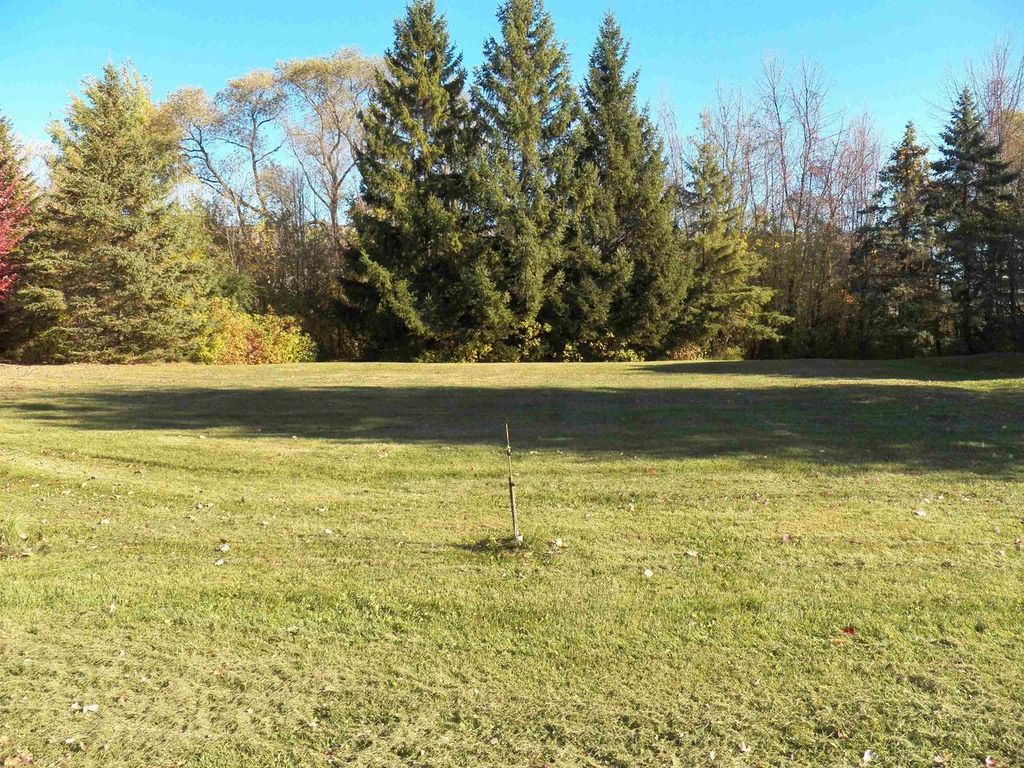 Photo of 205 W Haven COURT, Luxemburg, WI 54217 (MLS # 50321671)