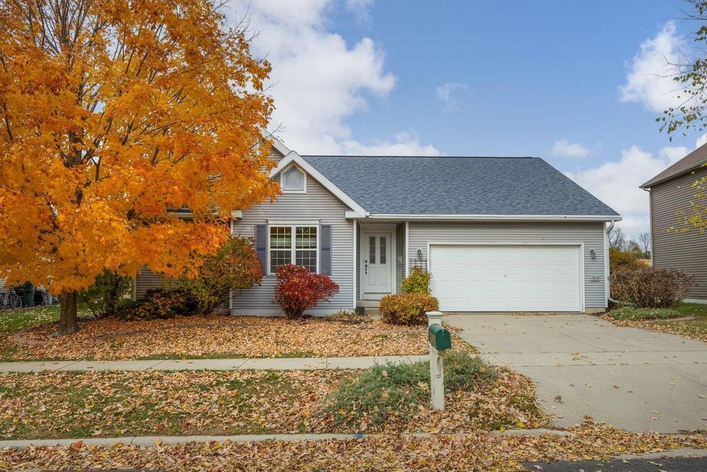 Photo of 7810 Starr Grass DRIVE, Madison, WI 53719 (MLS # 2012119)