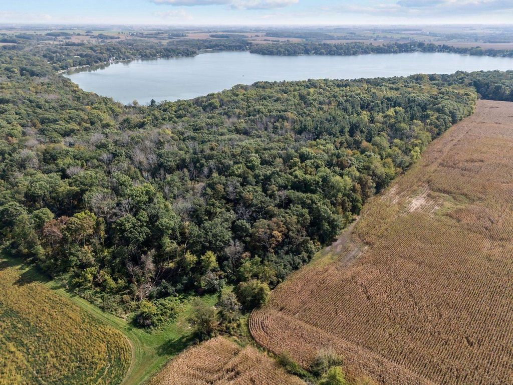 Photo of W2186 Eric ROAD, Markesan, WI 53946 (MLS # 2009060)