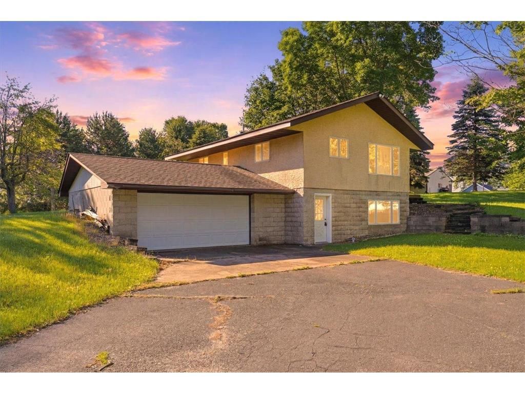 Photo of 796 Magnor Lake DRIVE, Clayton, WI 54004 (MLS # 7100420)