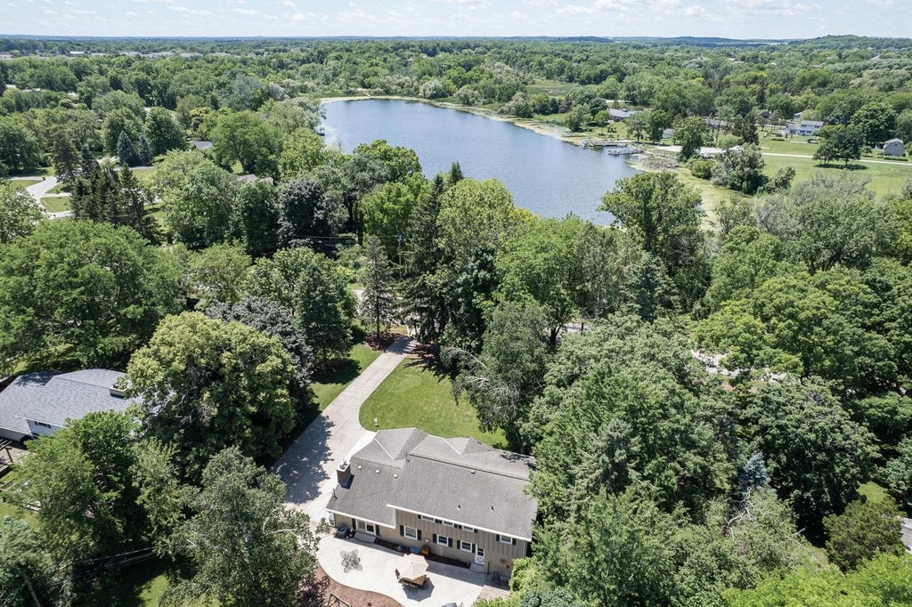Photo of 5600 S Kurtz ROAD, Hales Corners, WI 53130 (MLS # 1966445)