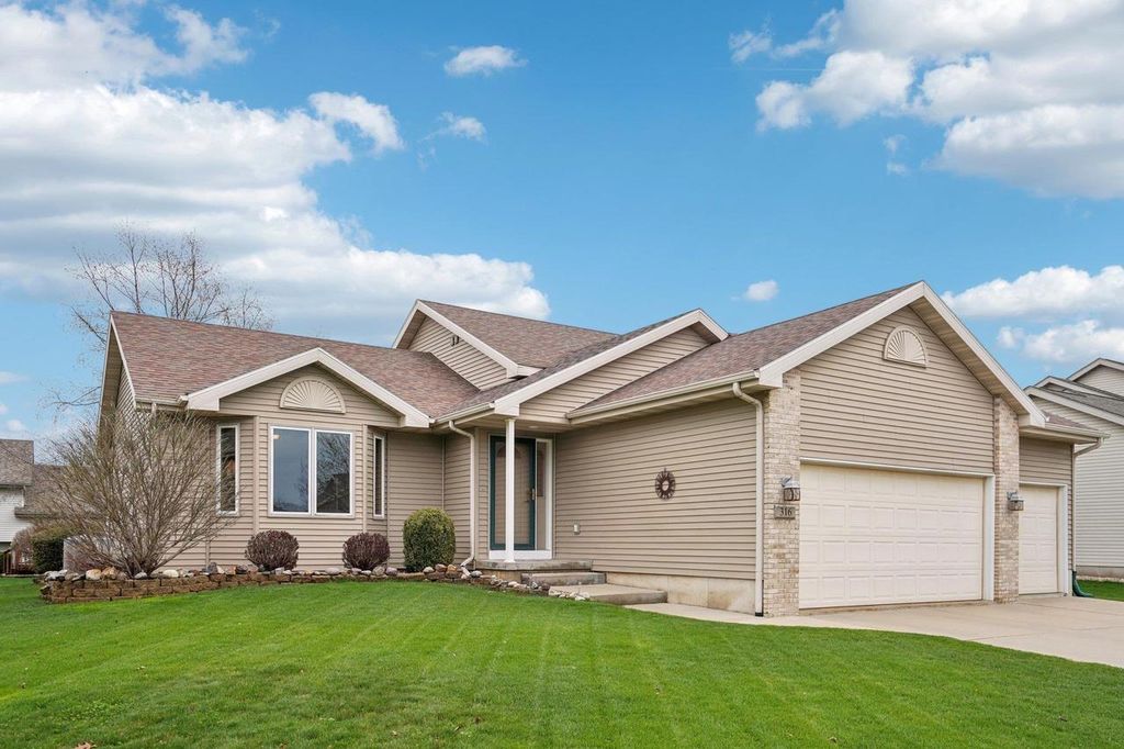 Photo of 316 Burl Oak DRIVE, Deforest, WI 53532 (MLS # 2017725)