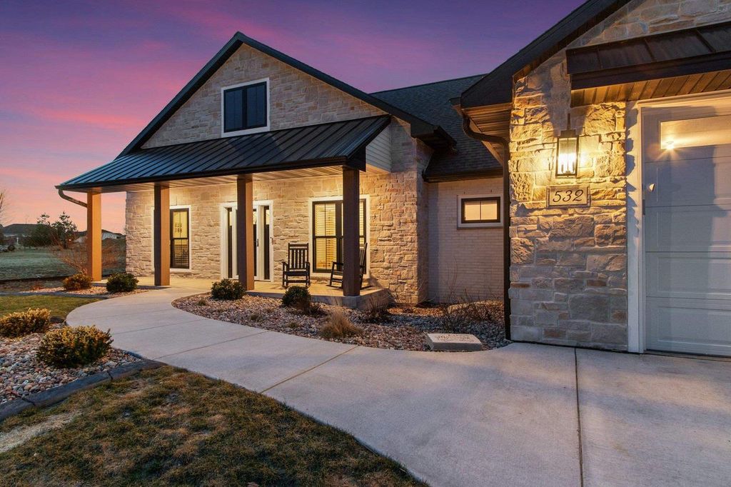 Photo of 532 Royal St Pats DRIVE, Wrightstown, WI 54180 (MLS # 50323045)