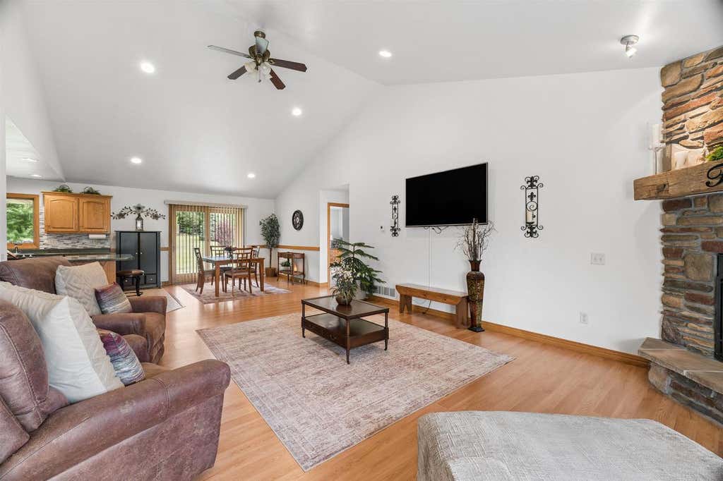 Photo of 2117 Deer Haven ROAD, Greenleaf, WI 54126 (MLS # 50330935)