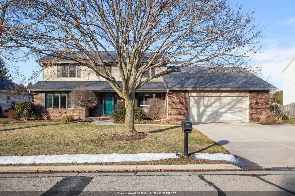 Photo of 804 Heather LANE, Neenah, WI 54956 (MLS # 50319971)