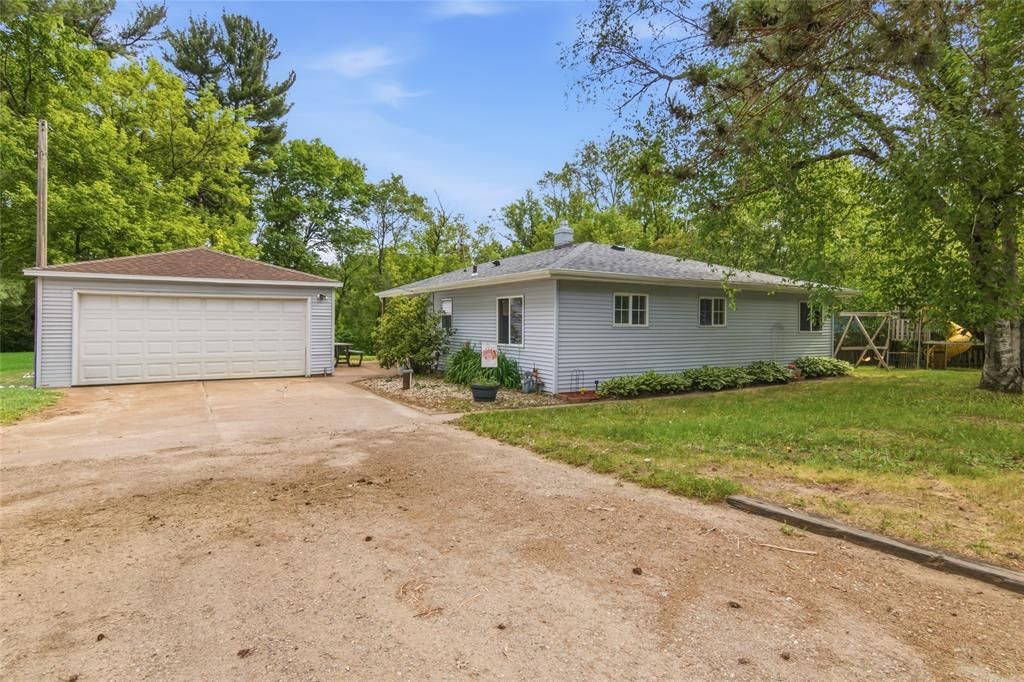Photo of 3206 Rosewood LANE, Eau Claire, WI 54703 (MLS # 1601726)