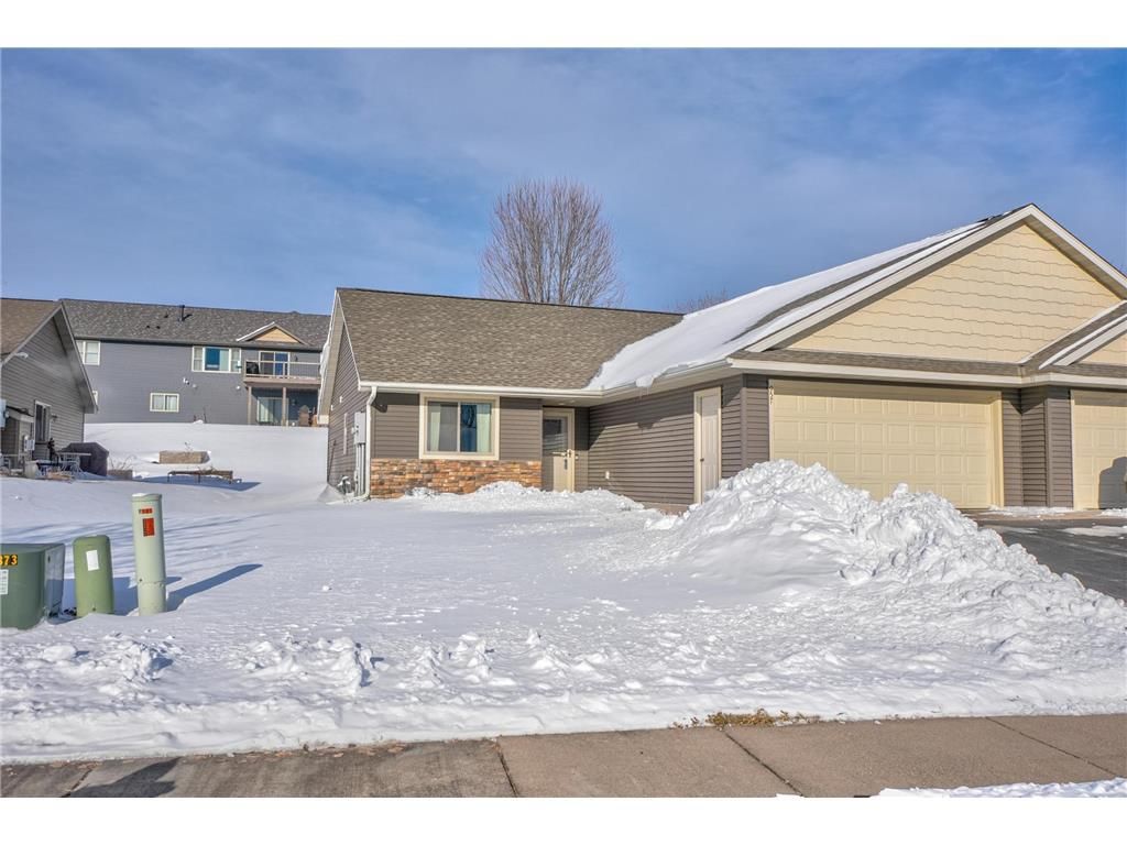 Photo of 957 Fairchild DRIVE, River Falls, WI 54022 (MLS # 7036374)