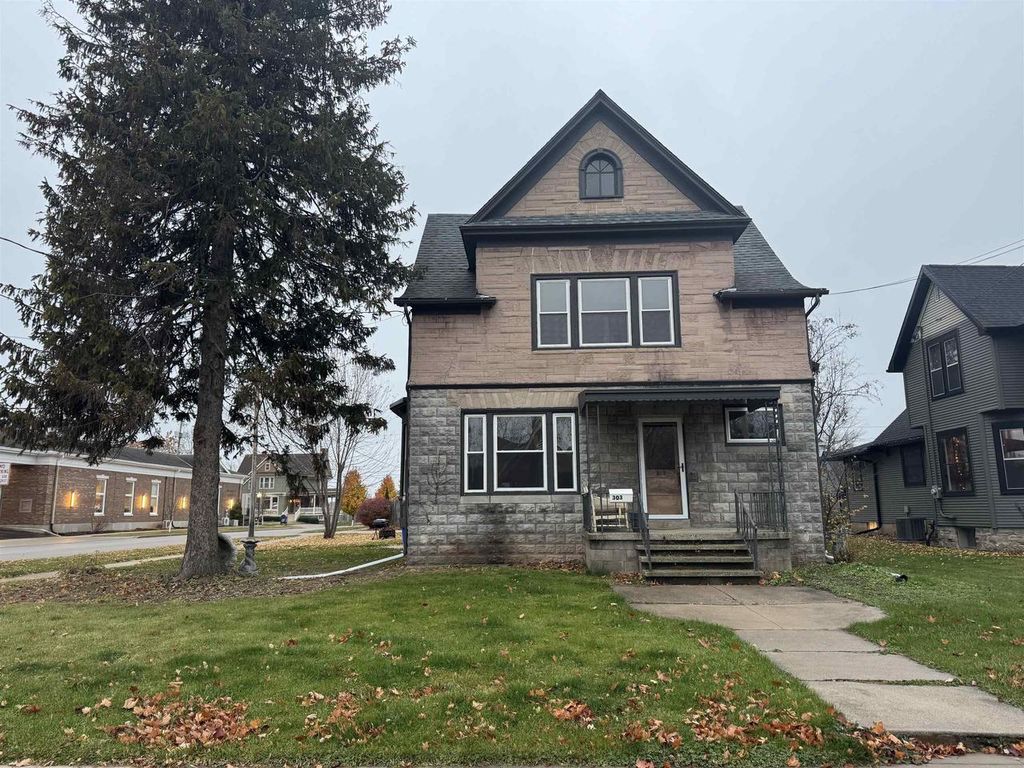 Photo of 303 Doty STREET, Kaukauna, WI 54130 (MLS # 2013158)