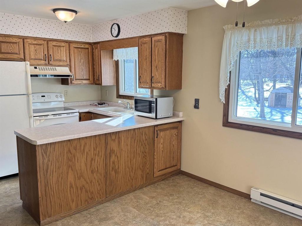 Photo of 694 Leighton ROAD, Waupaca, WI 54981 (MLS # 50321159)