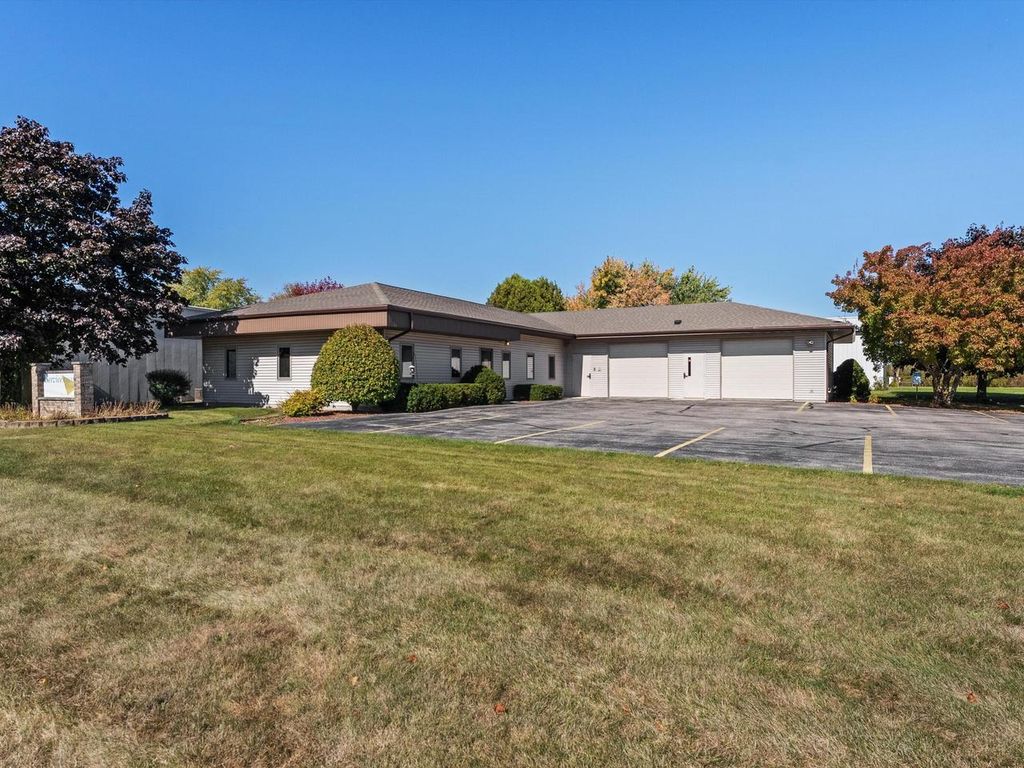 Photo of 3410 Dewey STREET, Manitowoc, WI 54220 (MLS # 1938582)