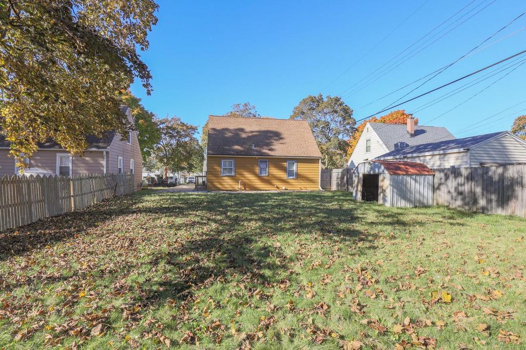 Photo of 5728 N 57th STREET, Milwaukee, WI 53218 (MLS # 1943464)