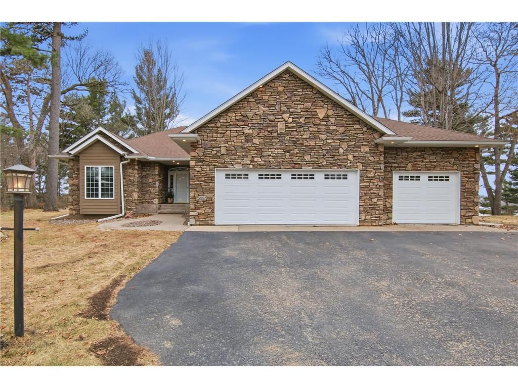 Photo of 2907 Plum Tree CIRCLE, Menomonie, WI 54751 (MLS # 7068328)