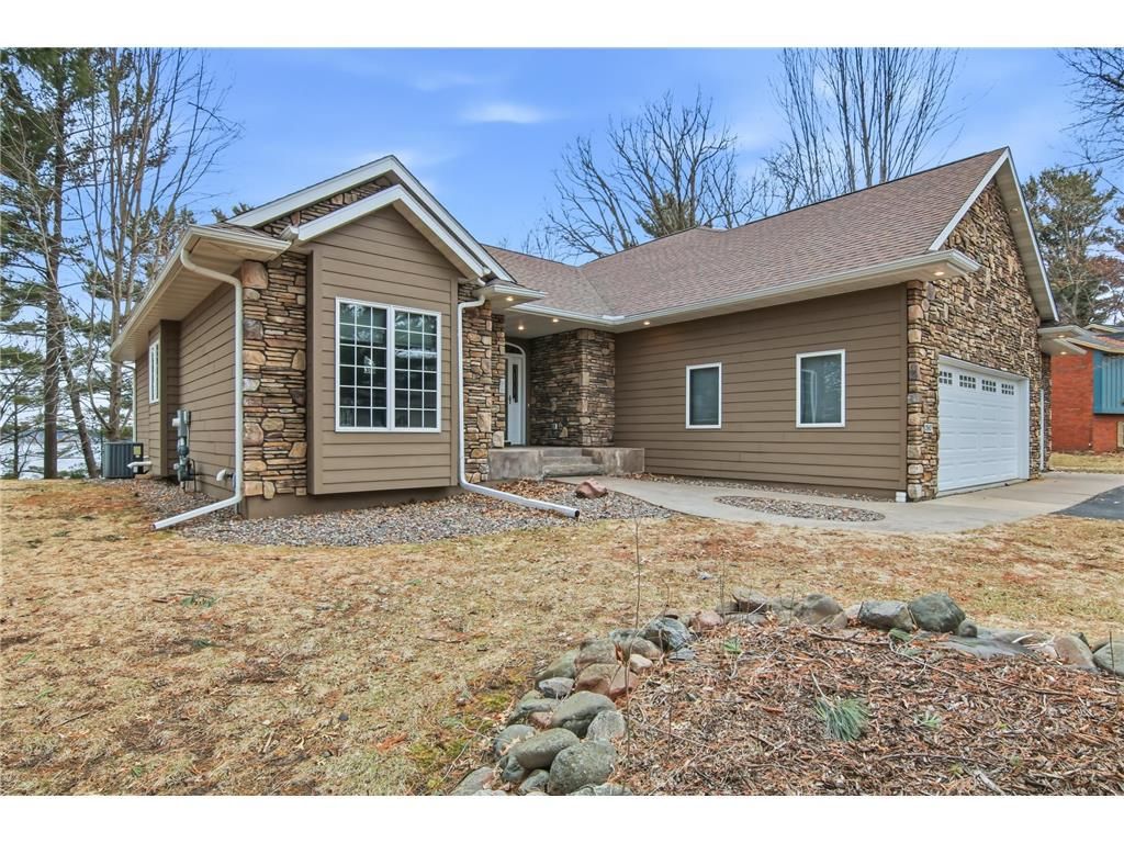 Photo of 2907 Plum Tree CIRCLE, Menomonie, WI 54751 (MLS # 7068328)