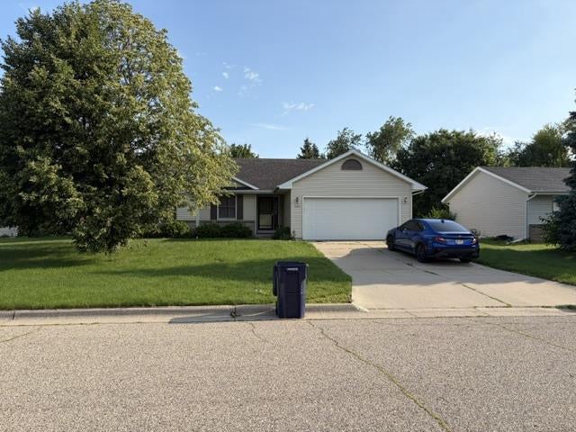 Photo of 1500 Evergreen DRIVE, Janesville, WI 53546 (MLS # 2027415)