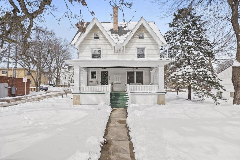 Photo of 318 W Lakeside STREET, Madison, WI 53715 (MLS # 2018033)